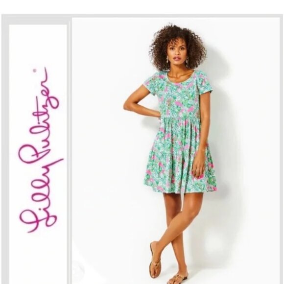 Lilly Pulitzer Geanna Shirt Sleeve Swing Dress in Botanical Green Just Wing It - Picture 1 of 6